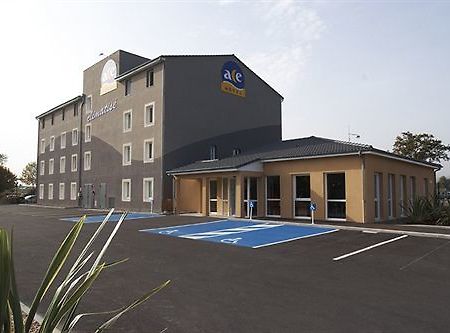Ace Hotel Riom Ngoại thất bức ảnh