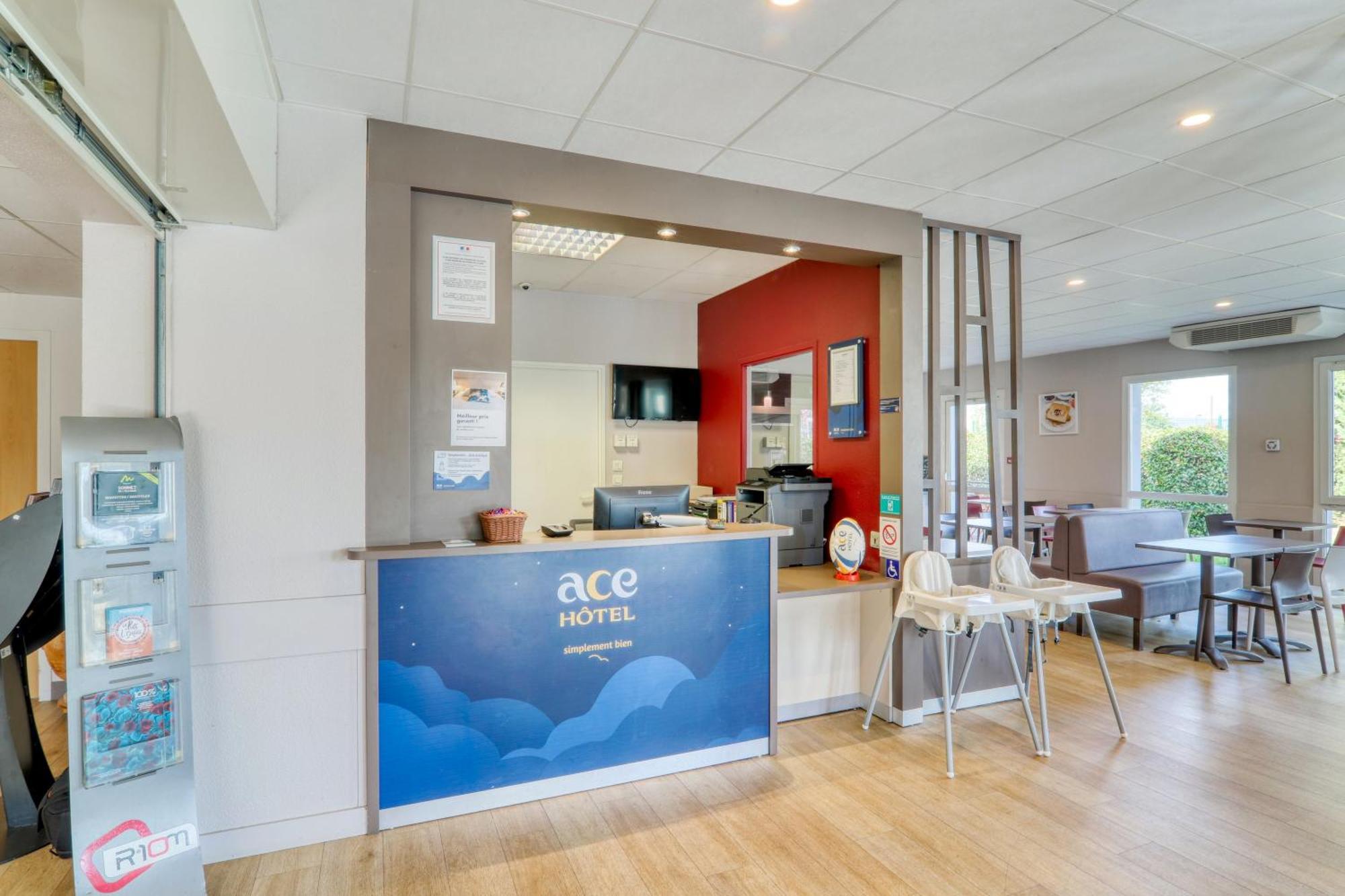 Ace Hotel Riom Ngoại thất bức ảnh
