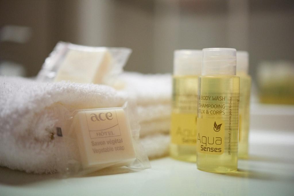 Ace Hotel Riom Ngoại thất bức ảnh